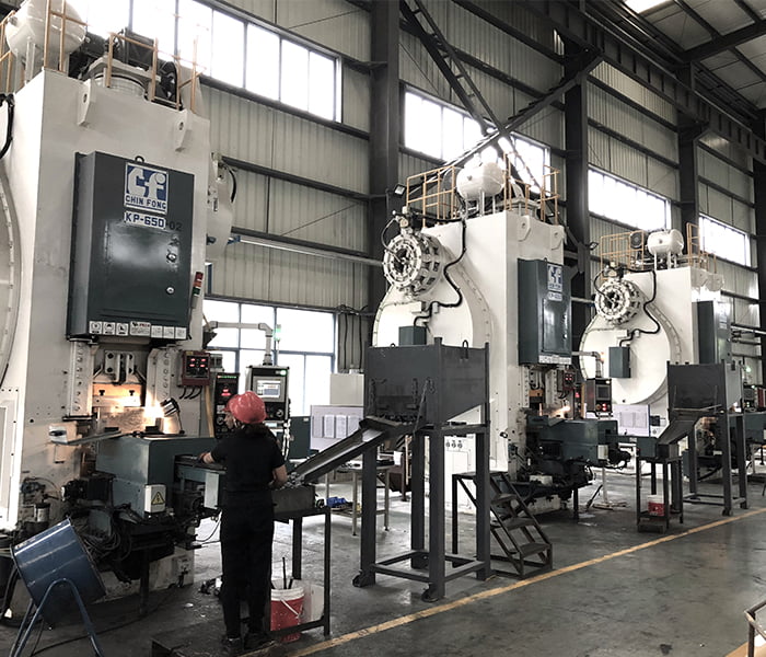 KSV-3-200S 冷鍛單工位雙臂機械手 KSV-3-200S 冷鍛單工位雙臂機械手